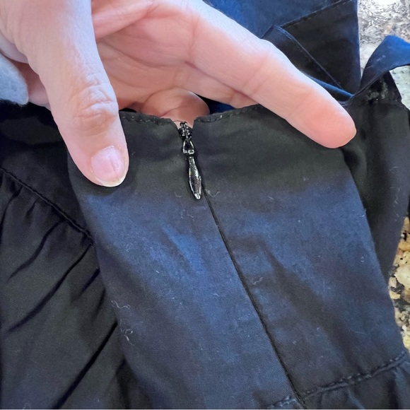 Burberry London Black Sleeveless Layered Top Size 48 (L US) - Picture 4 of 8